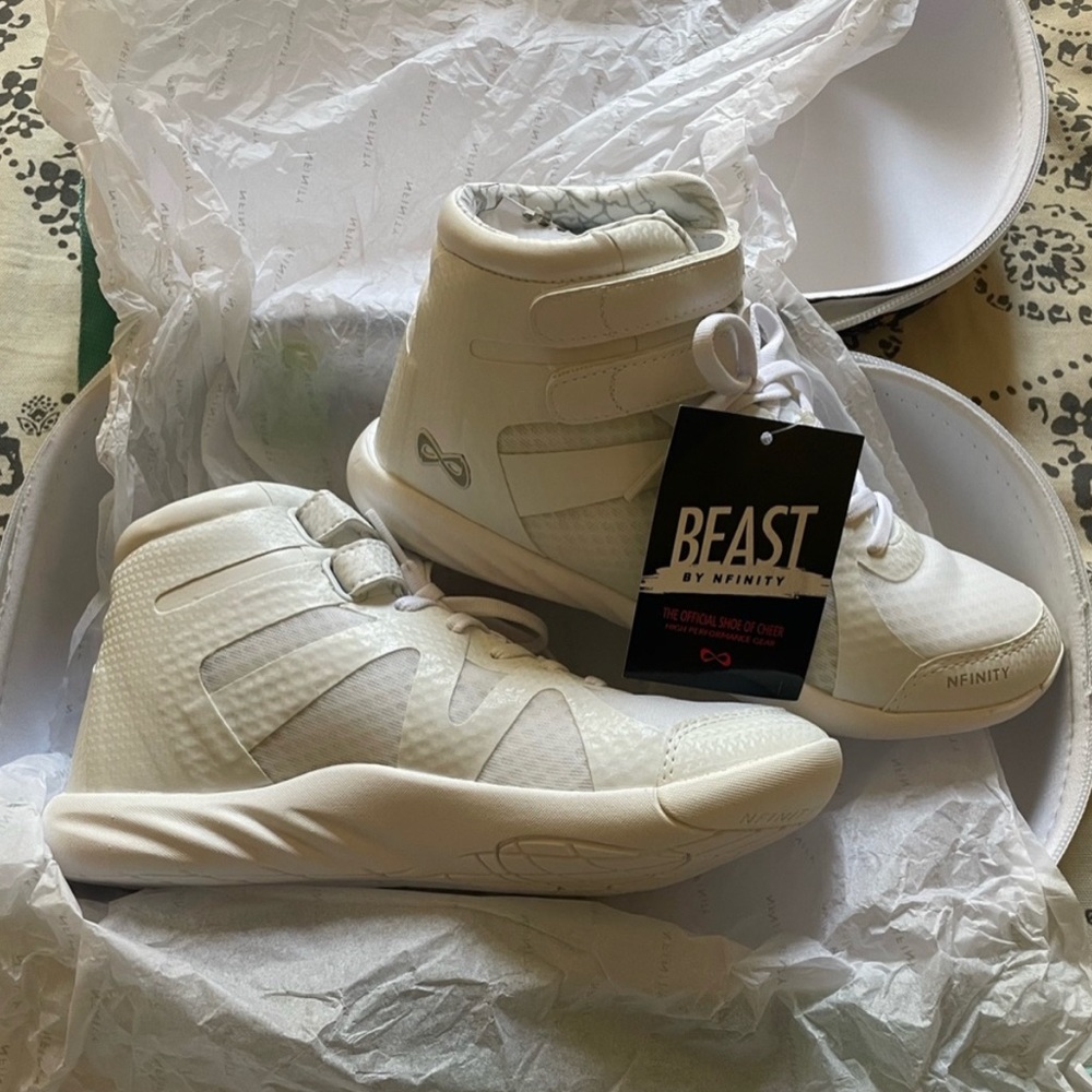 Nfinity Beast Cheer Shoe (Brand New)